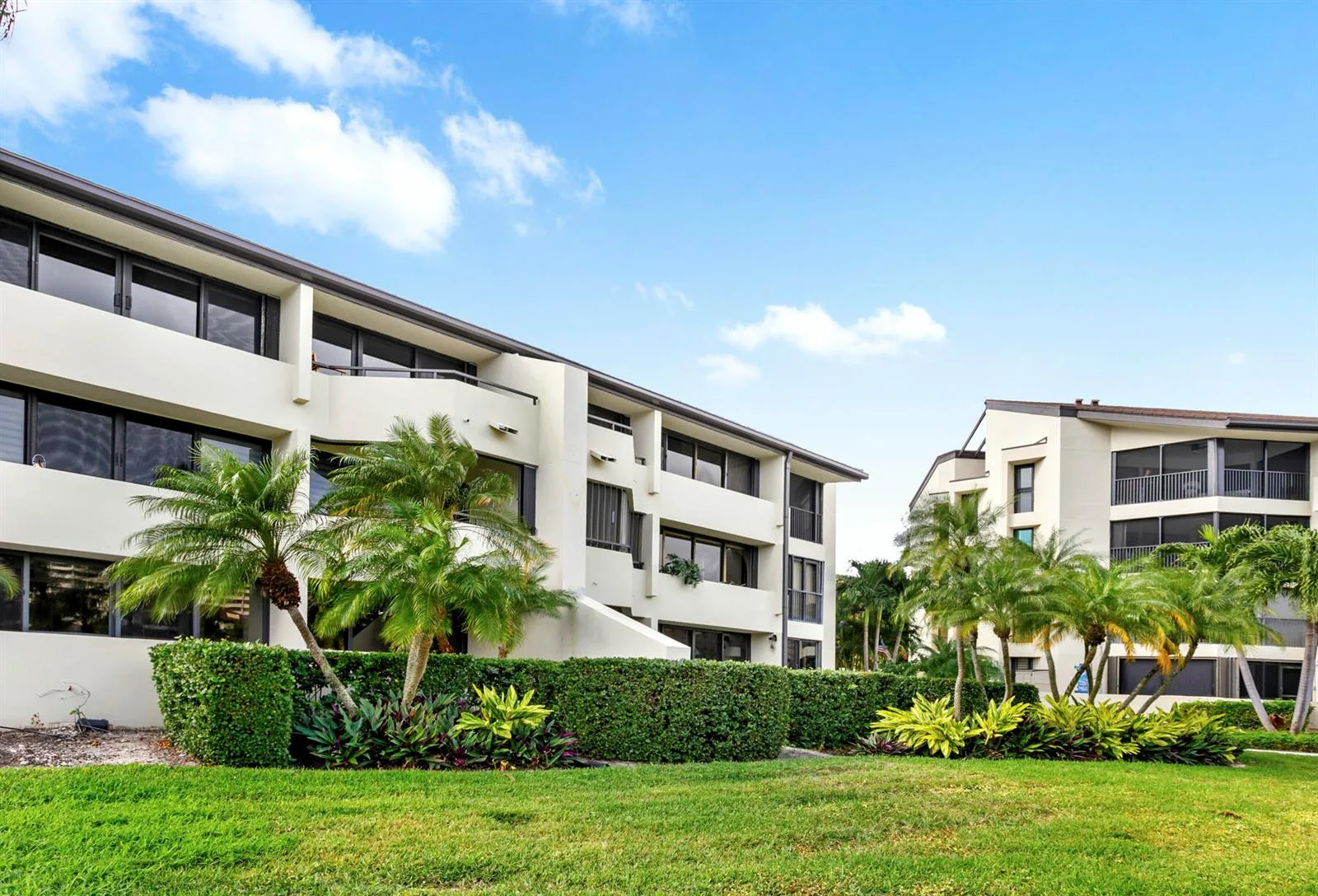 1100 W Marine Way W # A3l, North Palm Beach, FL 33408