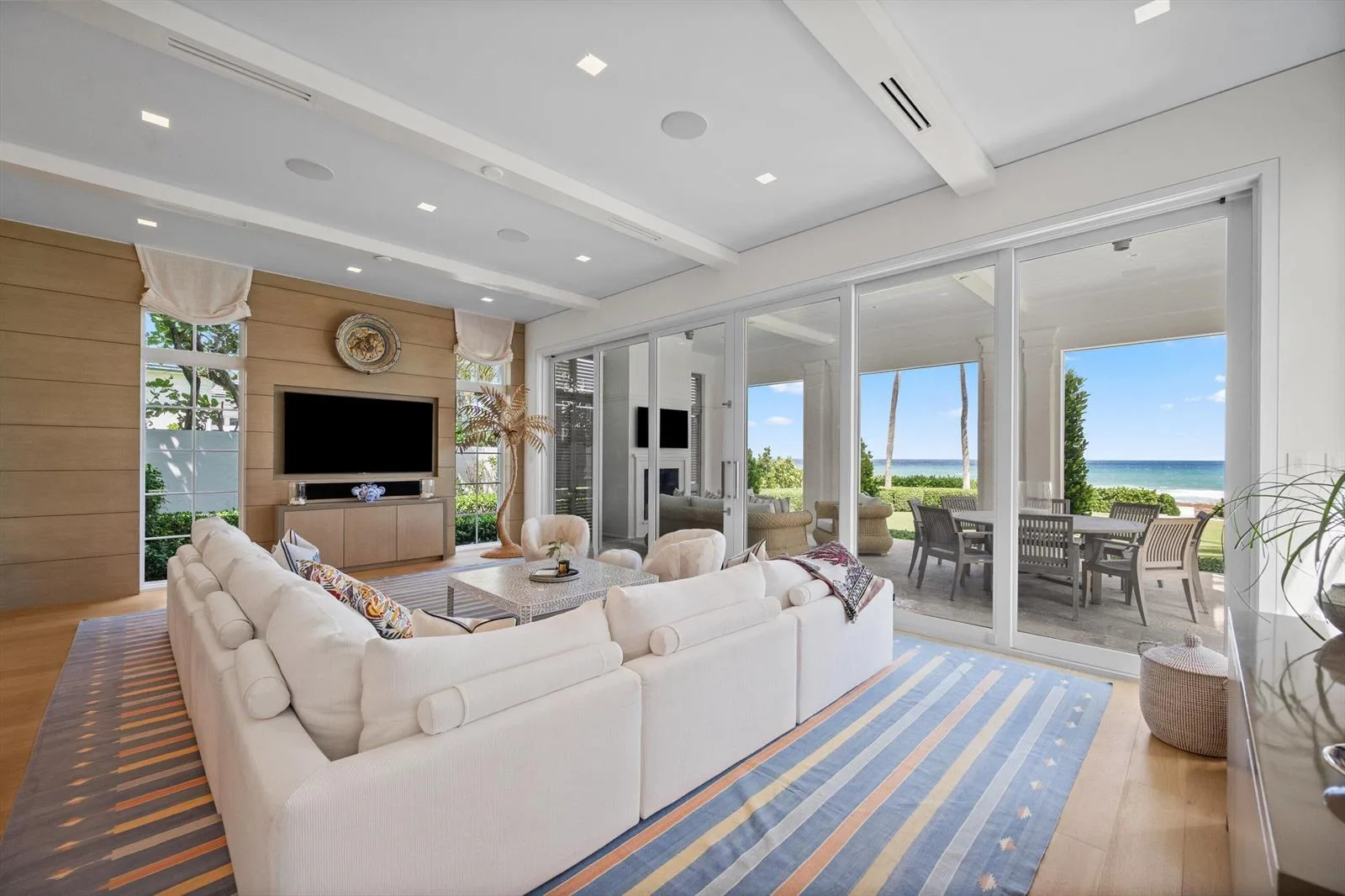 3501 N Ocean Boulevard, Gulf Stream, FL 33483 photo 12
