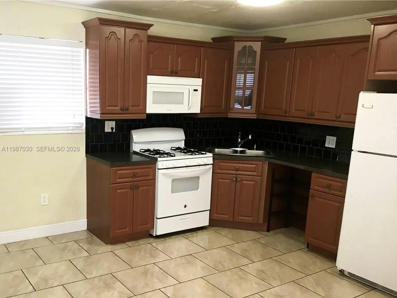 4250 SW 67th Ave # 32, Miami, FL 33155 photo 3