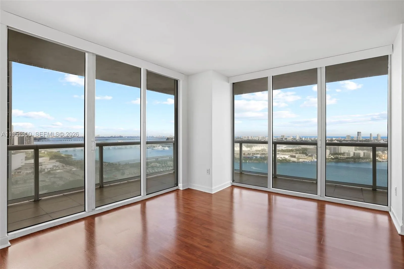 50 Biscayne Blvd # 3102, Miami, FL 33132 photo 4