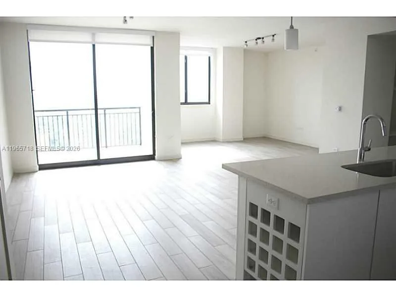 999 SW 1st Ave # 2106, Miami, FL 33130 photo 5