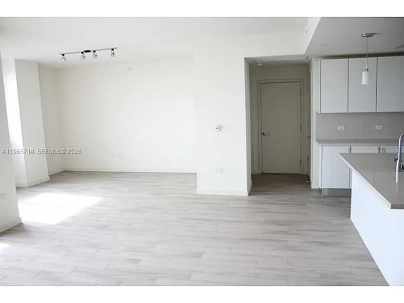 999 SW 1st Ave # 2106, Miami, FL 33130 photo 8