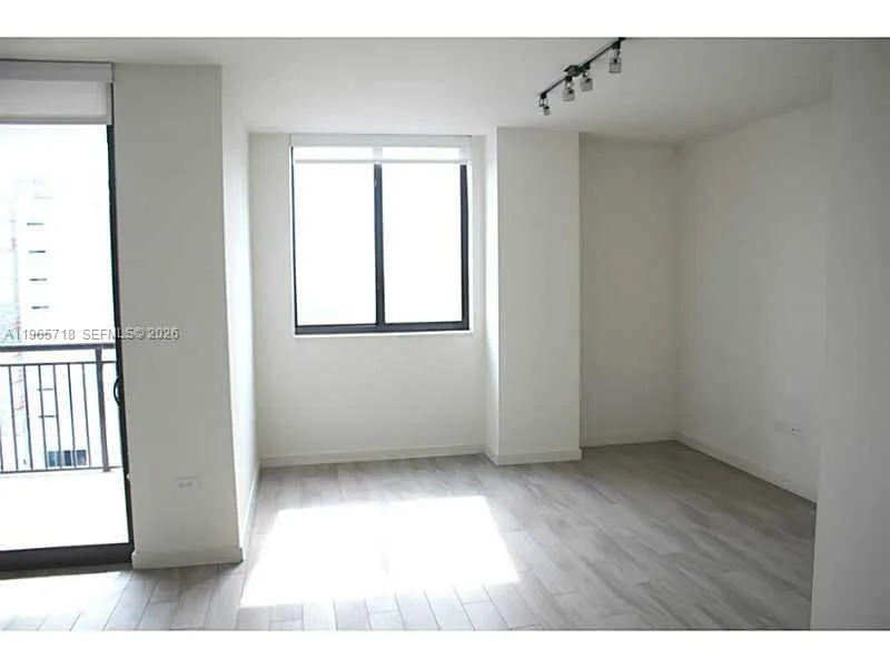 999 SW 1st Ave # 2106, Miami, FL 33130 photo 9