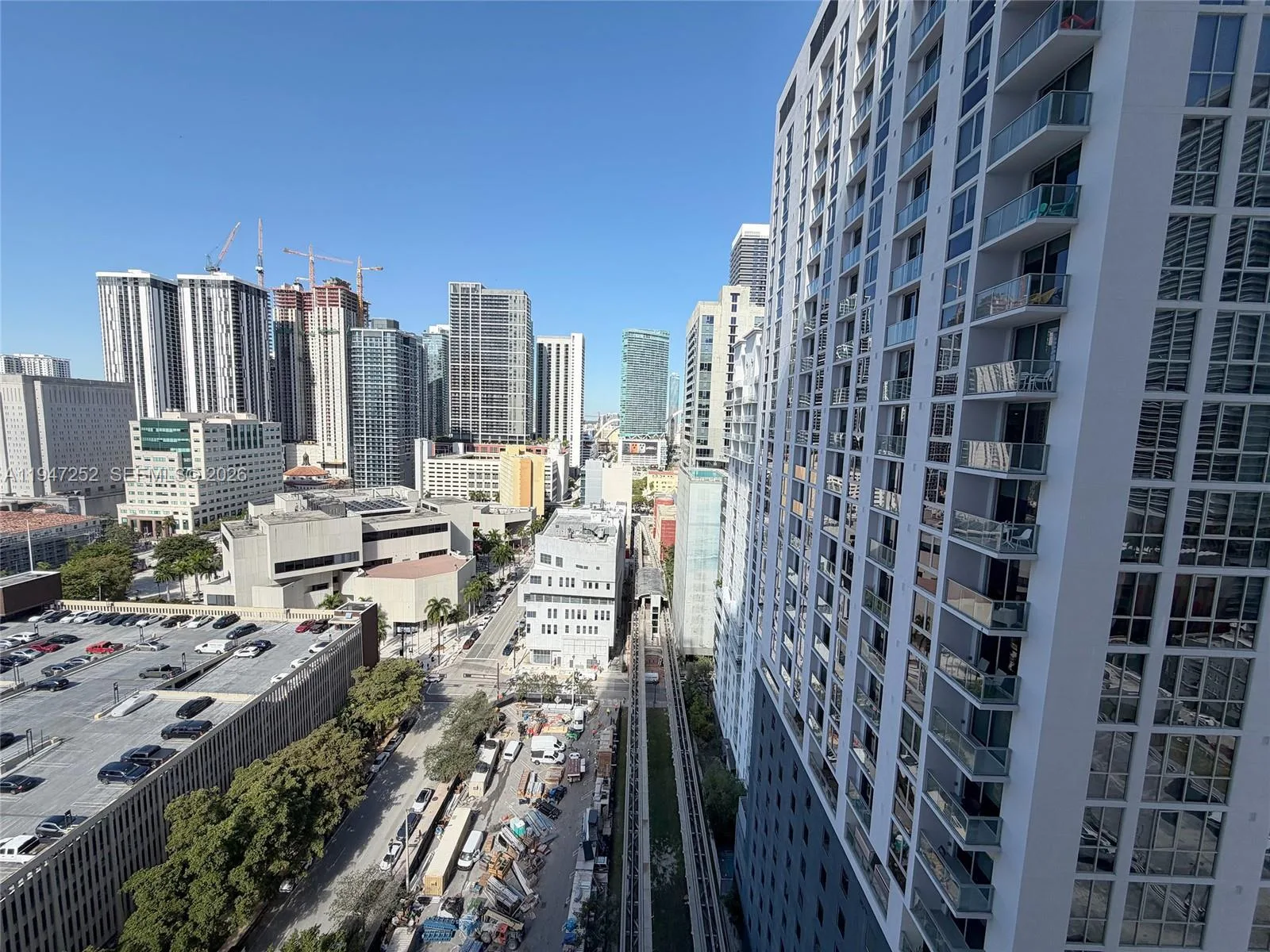 133 NE 2nd Ave # 2107, Miami, FL 33132 photo 2