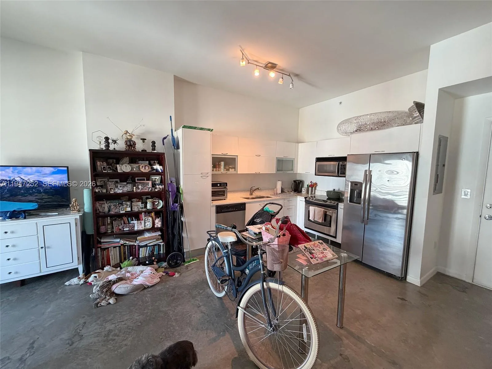 133 NE 2nd Ave # 2107, Miami, FL 33132 photo 3