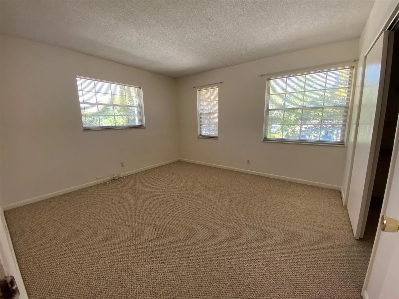 310 SW 11th Court, Fort Lauderdale, FL 33315 photo 8