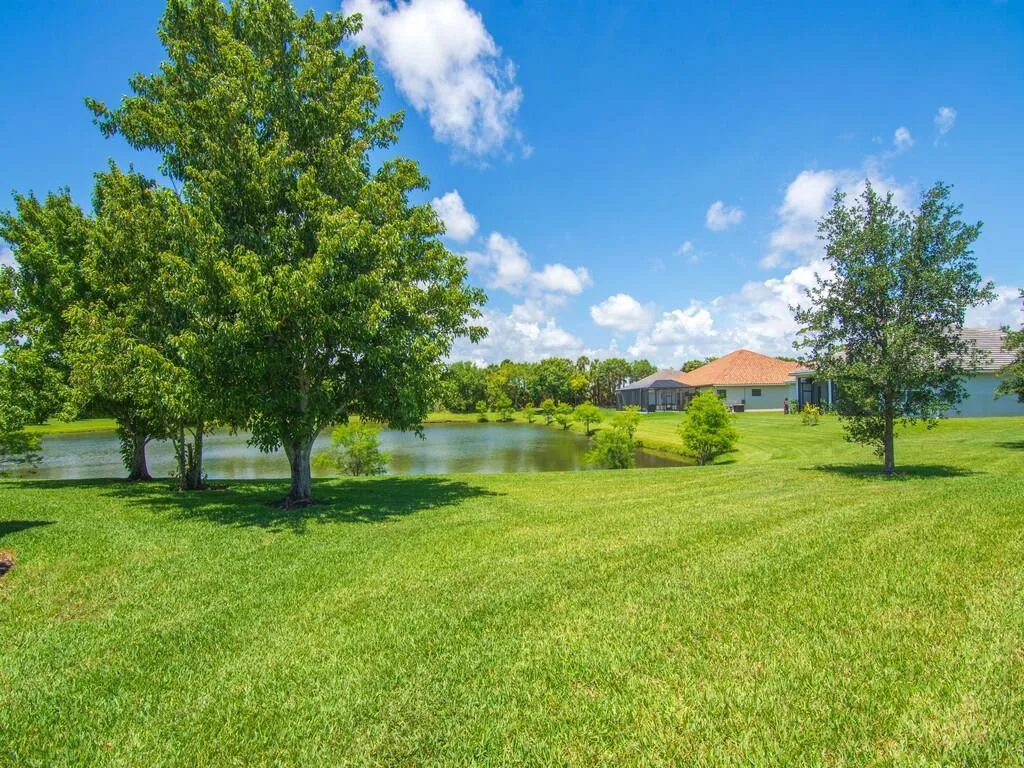 4405 65th Drive, Vero Beach, FL 32967 photo 12