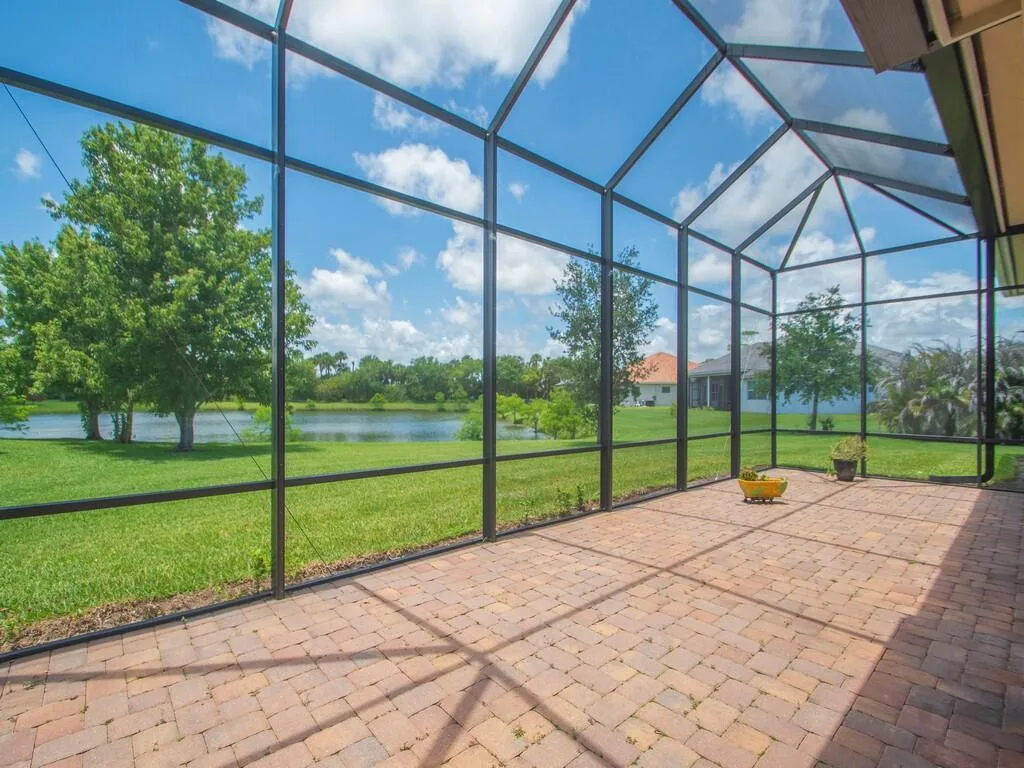 4405 65th Drive, Vero Beach, FL 32967 photo 6