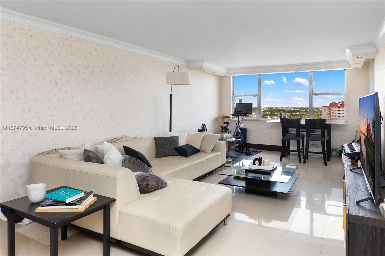 3180 S Ocean Dr # 1517, Hallandale Beach, FL 33009 photo 9