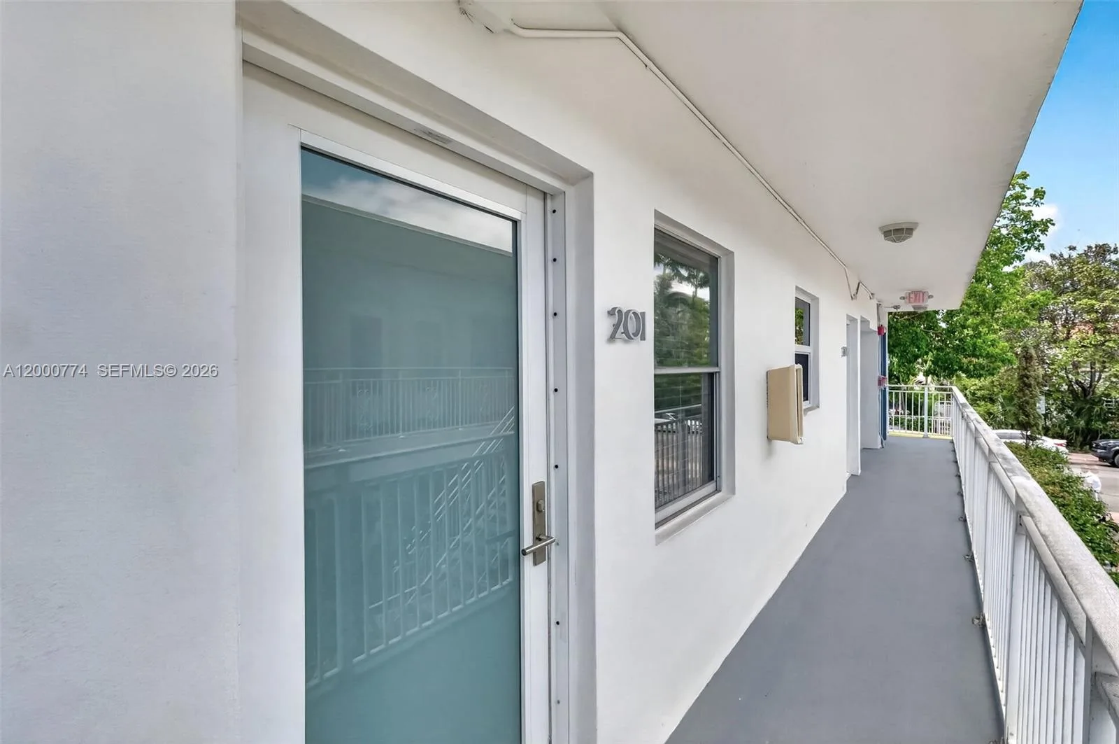 1519 Drexel Ave # 201 + DEN, Miami Beach, FL 33139 photo 13