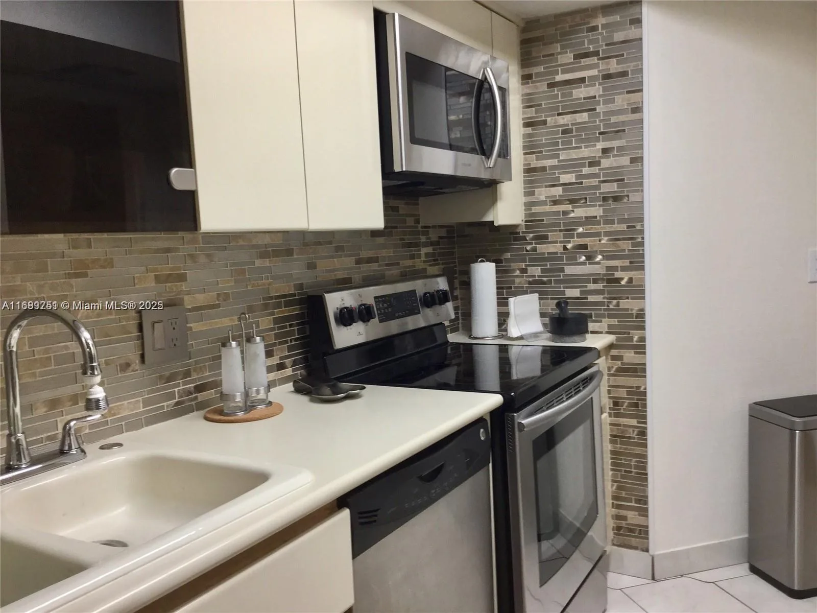 300 Three Islands Blvd # 308, Hallandale Beach, FL 33009 photo 7
