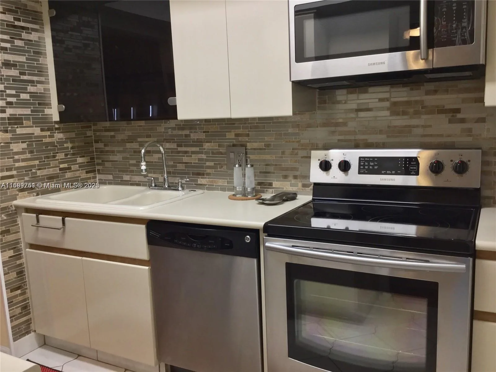 300 Three Islands Blvd # 308, Hallandale Beach, FL 33009 photo 8