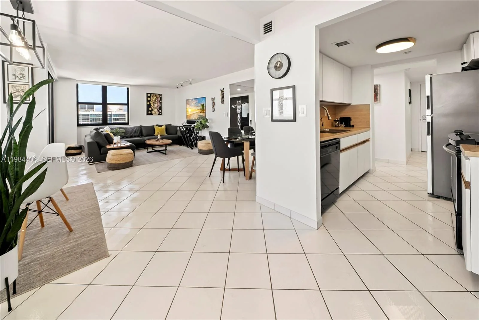 2555 Collins Ave # 2402, Miami Beach, FL 33140 photo 6