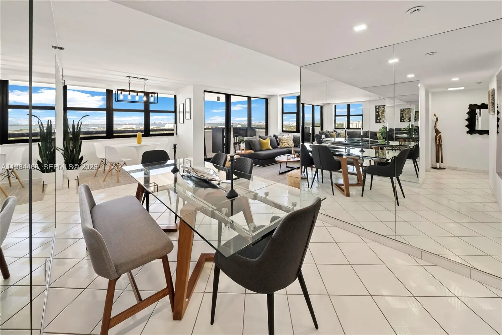 2555 Collins Ave # 2402, Miami Beach, FL 33140 photo 7