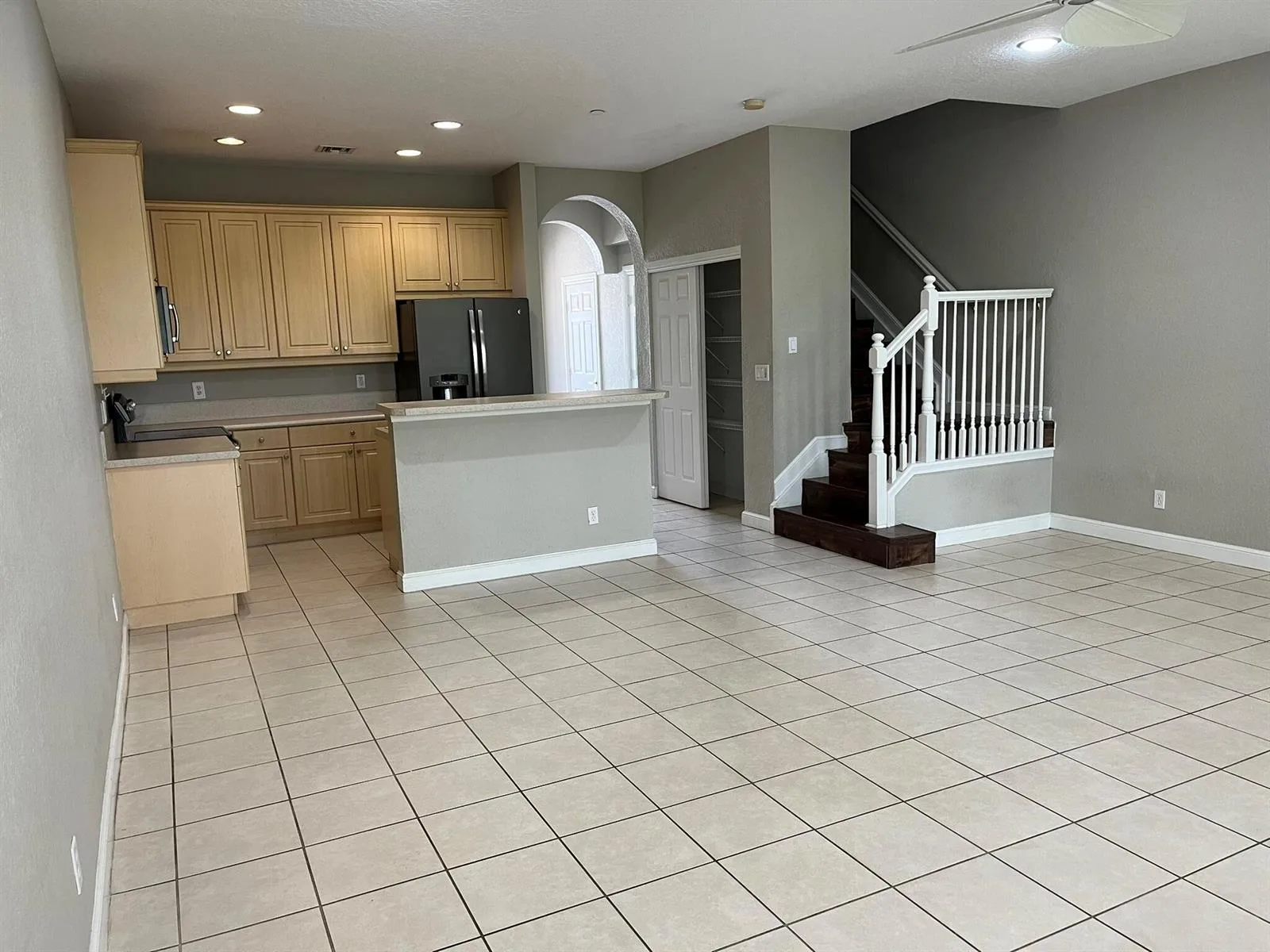 404 SE Bloxham Way, Stuart, FL 34997 photo 4