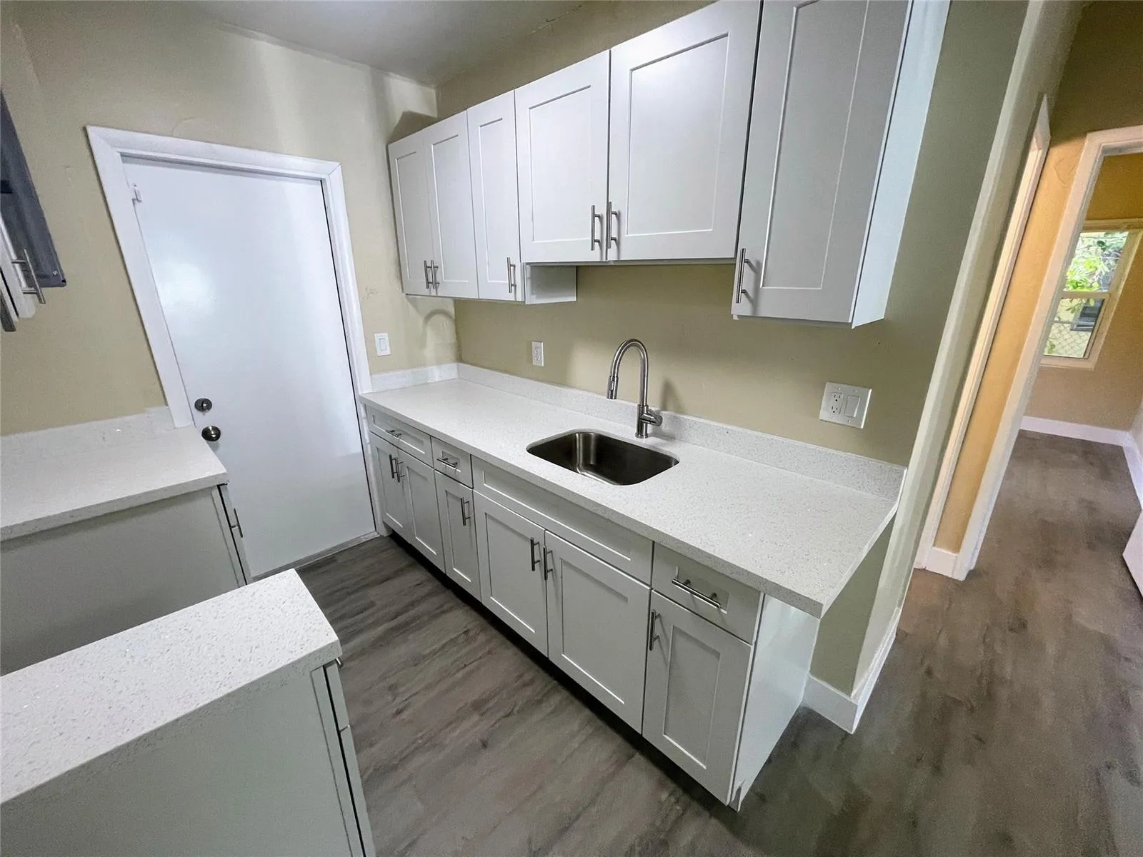 712 NW 17th Avenue, Fort Lauderdale, FL 33311 photo 12