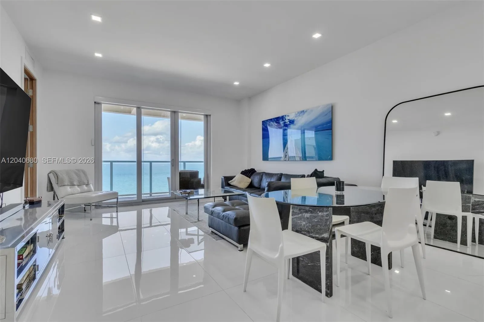5701 Collins Ave # PH08, Miami Beach, FL 33140