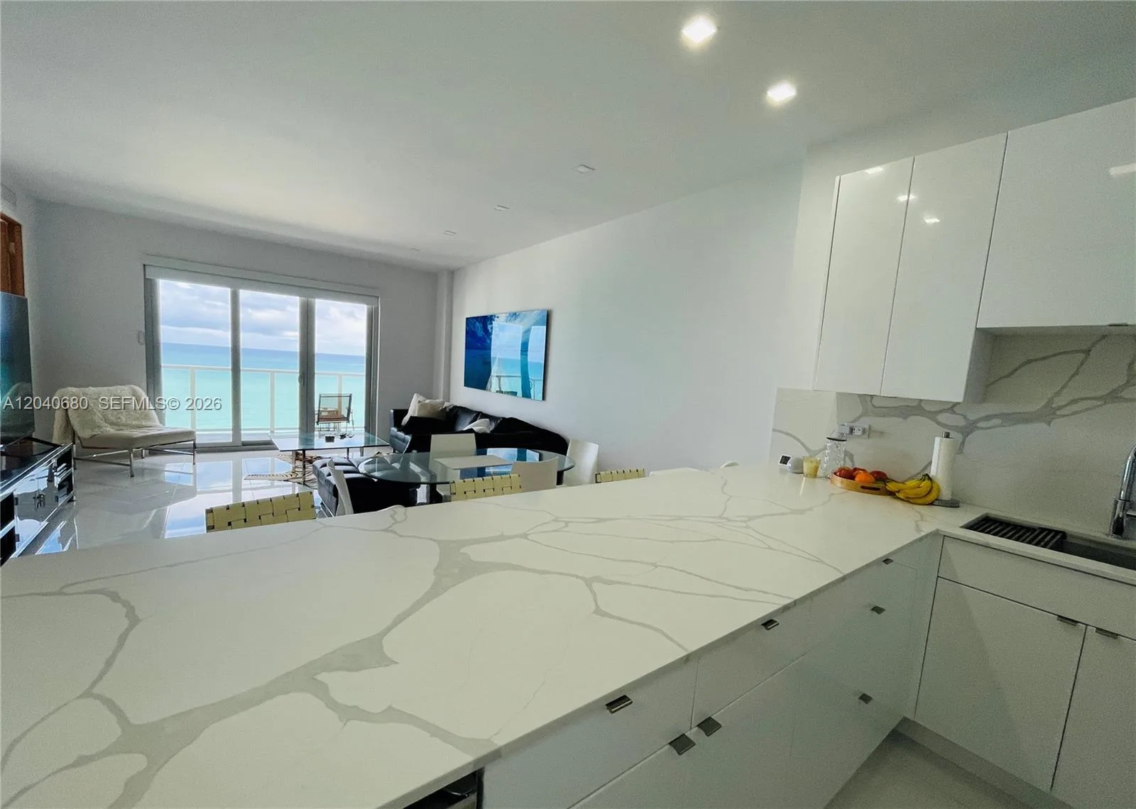 5701 Collins Ave # PH08, Miami Beach, FL 33140 photo 11