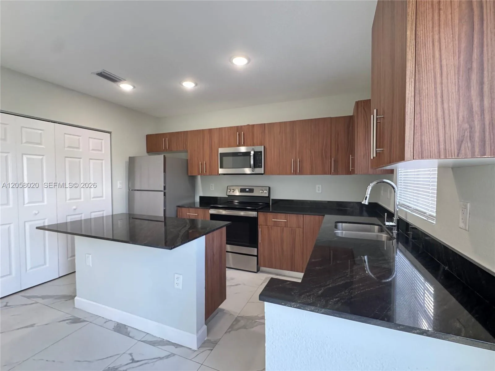 1310 NW 6th Ave # G, Florida City, FL 33034 photo 4