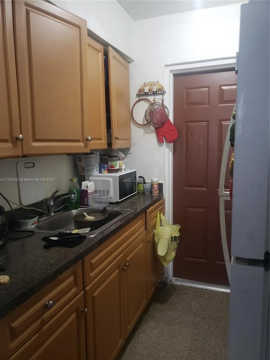2865 NW 22nd Ave, Miami, FL 33142 photo 8