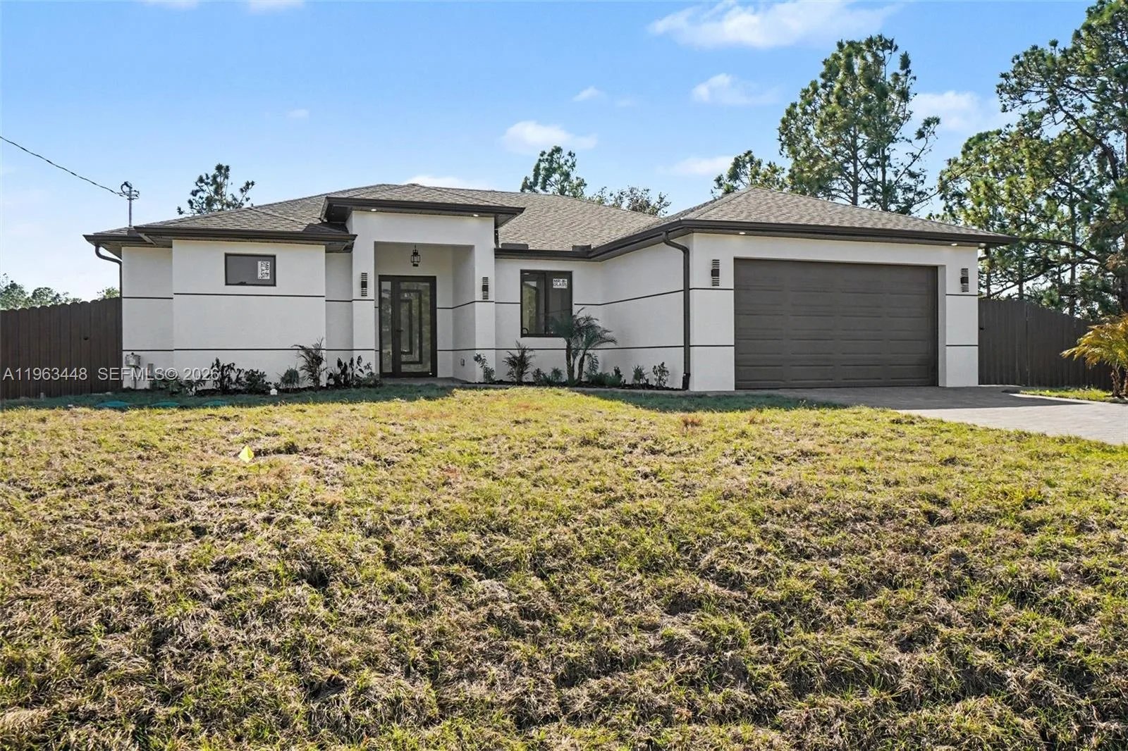 369 Woodburn, Lehigh Acres, FL 33972 photo 2