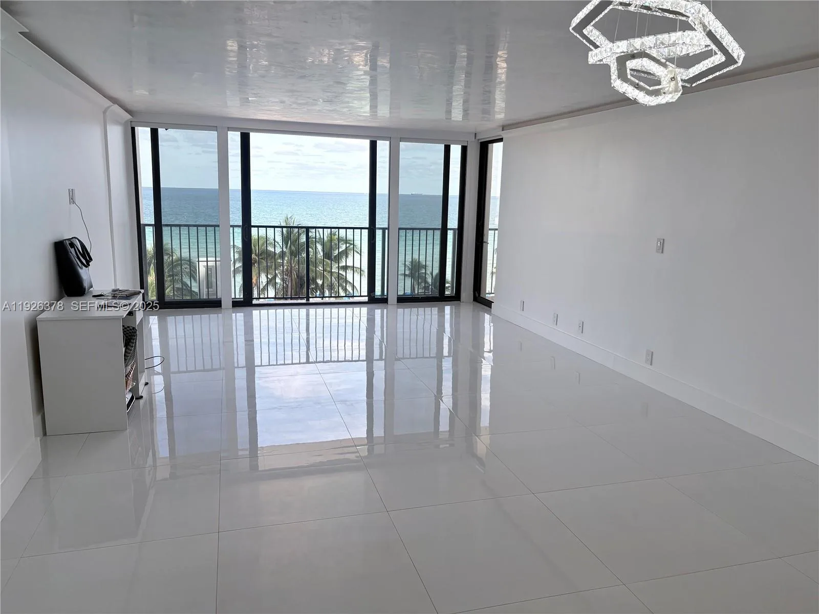 2201 S Ocean Dr # 601, Hollywood, FL 33019
