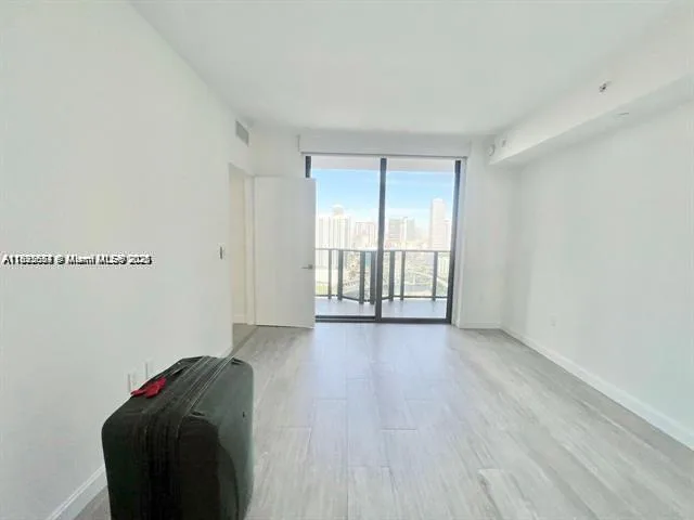 45 SW 9th St # 3009, Miami, FL 33130 photo 11