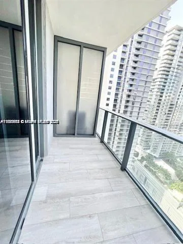 45 SW 9th St # 3009, Miami, FL 33130 photo 9