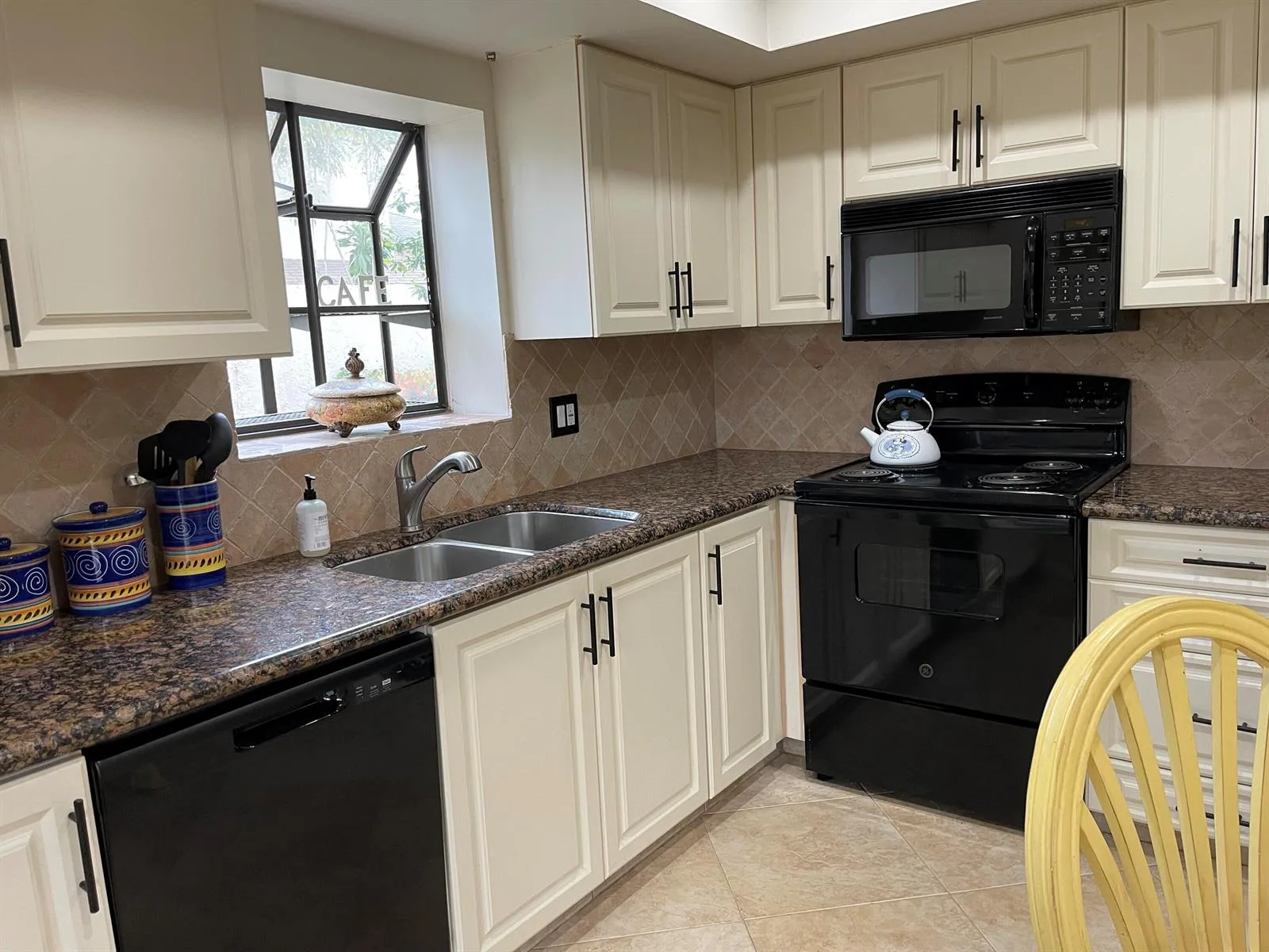 354 SW 28th Avenue, Delray Beach, FL 33445 photo 10