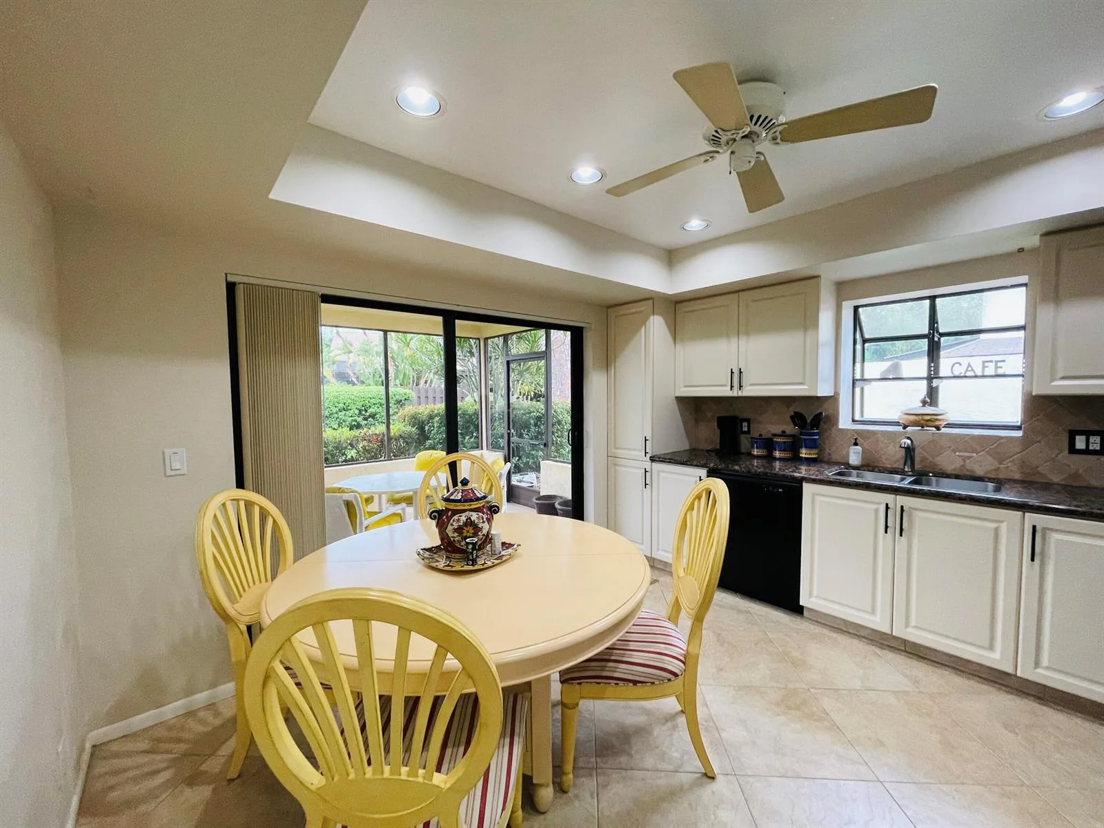 354 SW 28th Avenue, Delray Beach, FL 33445 photo 7