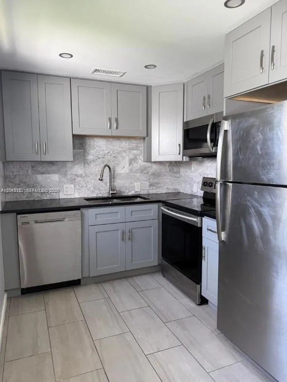 165 Fanshaw D # 165, Boca Raton, FL 33434 photo 3