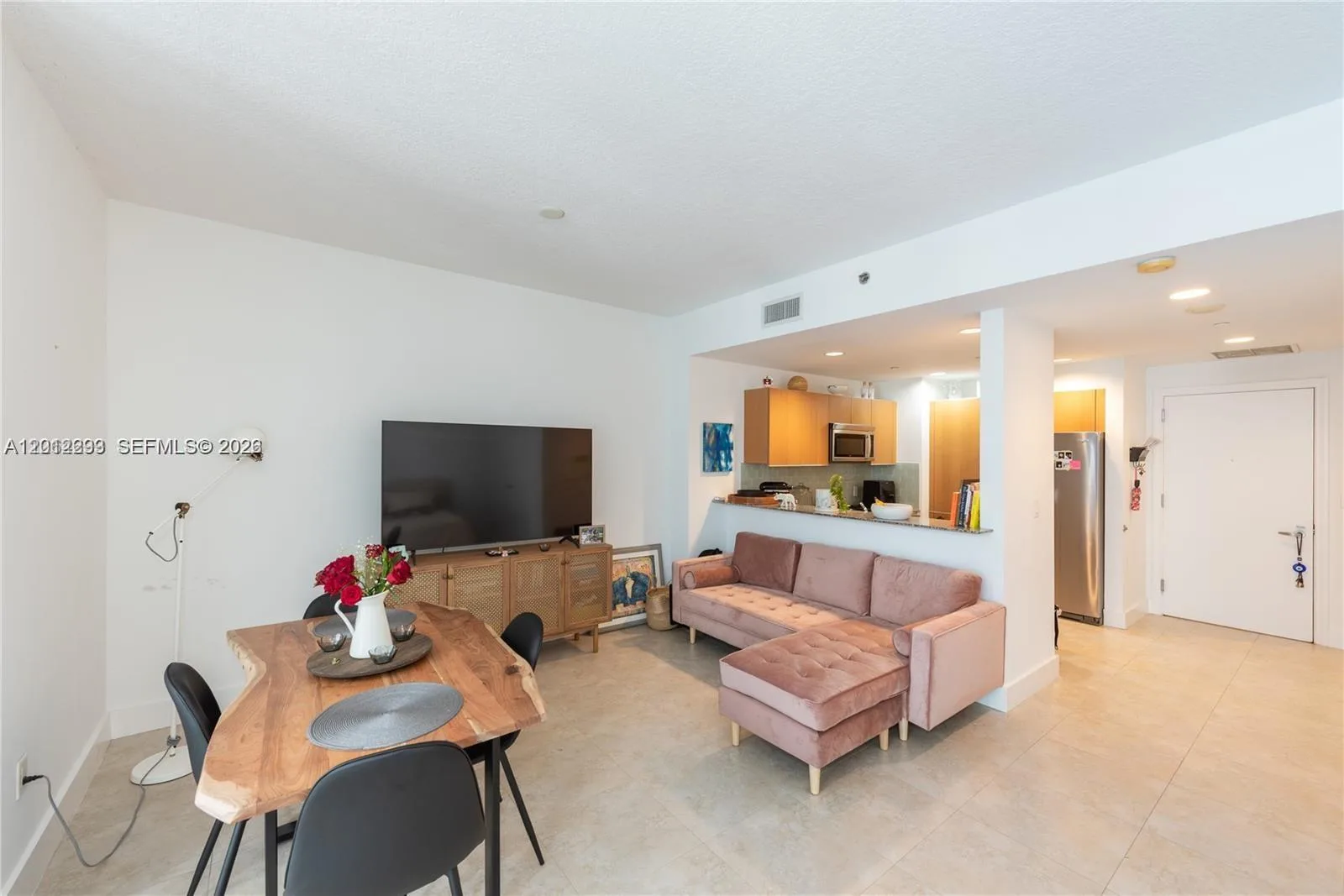 1050 Brickell Ave # 2922, Miami, FL 33131 photo 4