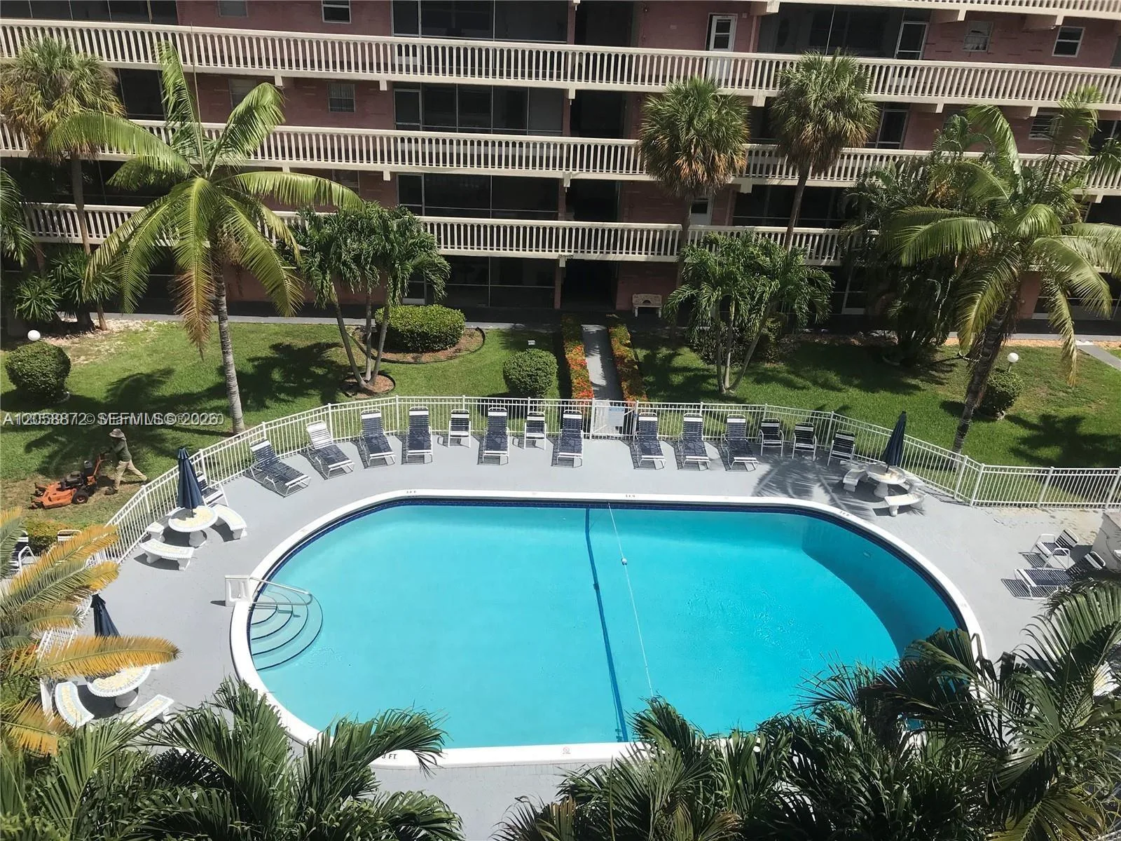 180 NE 12th Ave # 16E, Hallandale Beach, FL 33009 photo 11