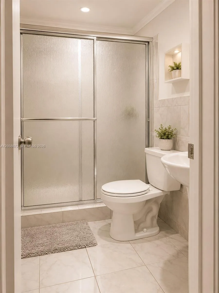 180 NE 12th Ave # 16E, Hallandale Beach, FL 33009 photo 8
