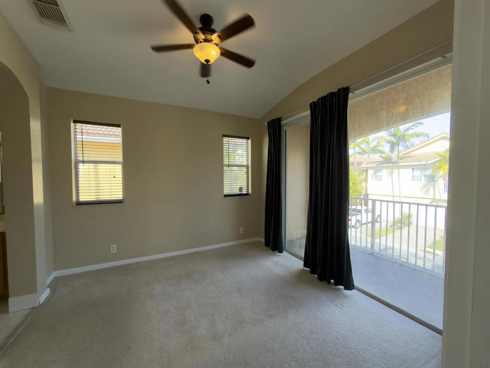 1712 Carvelle Drive, Riviera Beach, FL 33404 photo 4