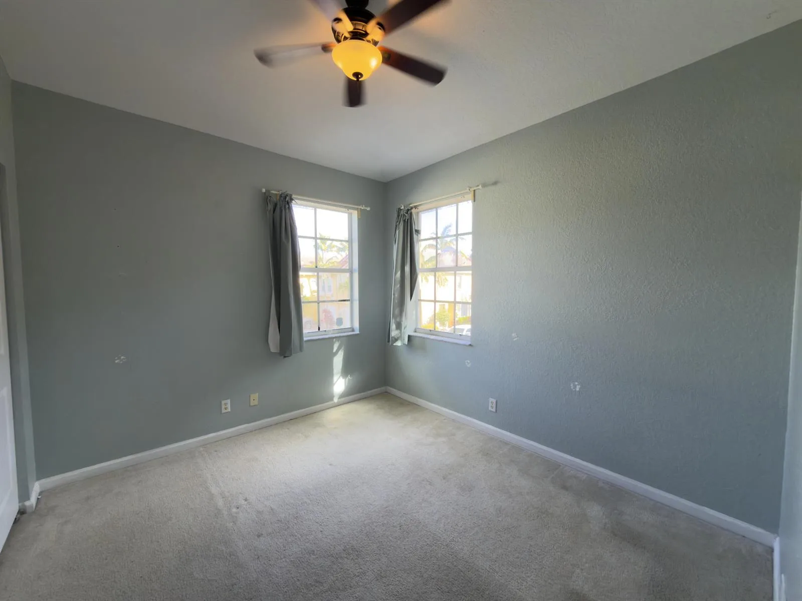 1712 Carvelle Drive, Riviera Beach, FL 33404 photo 8