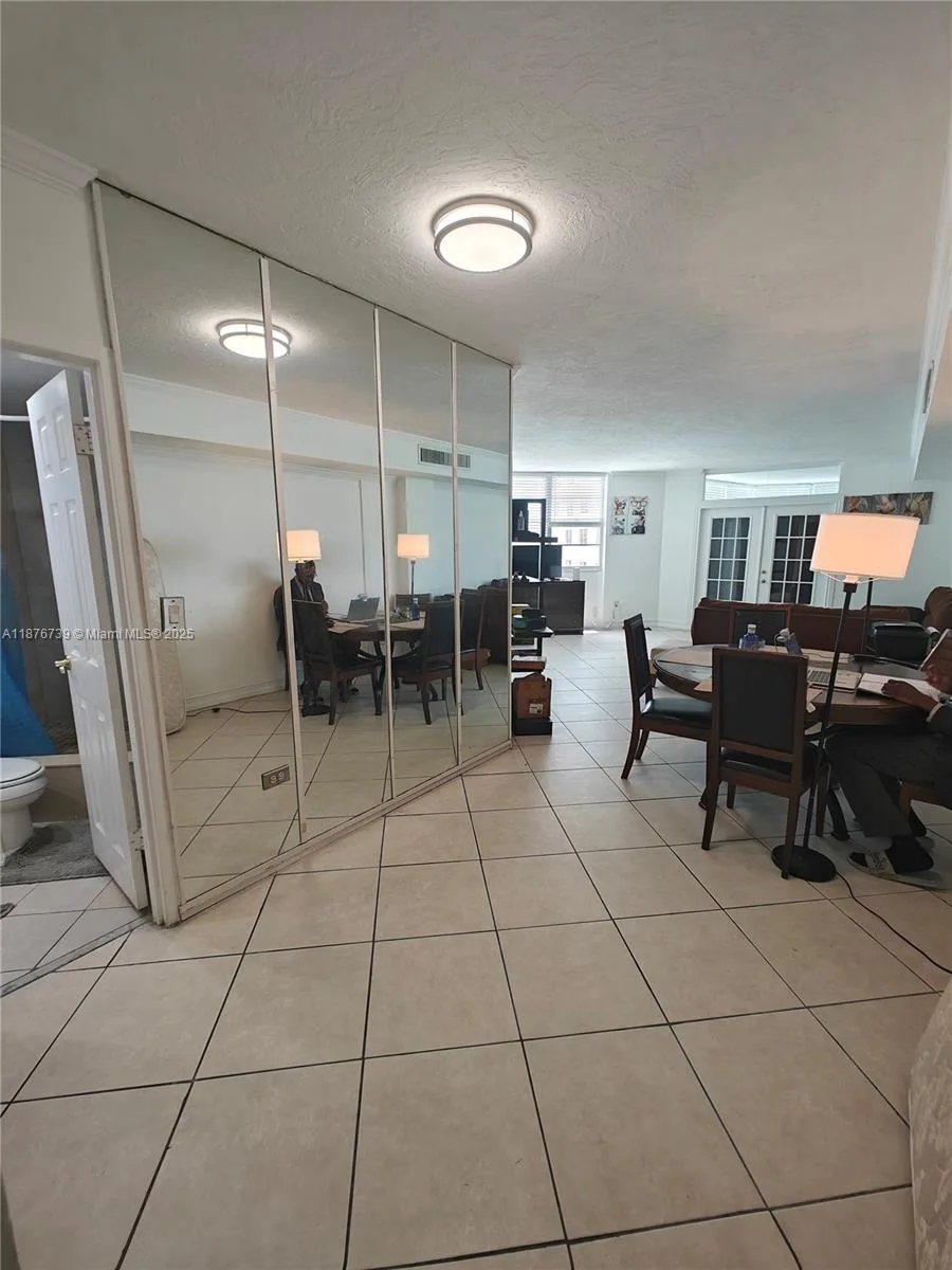825 Brickell Bay Dr # 1042, Miami, FL 33131 photo 3