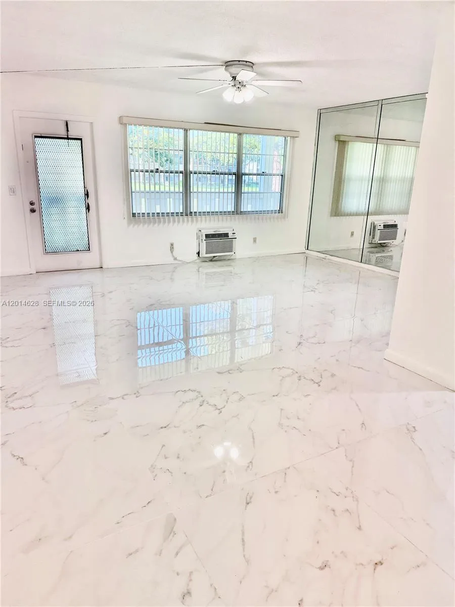 272 Dorset # G, Boca Raton, FL 33434 photo 2