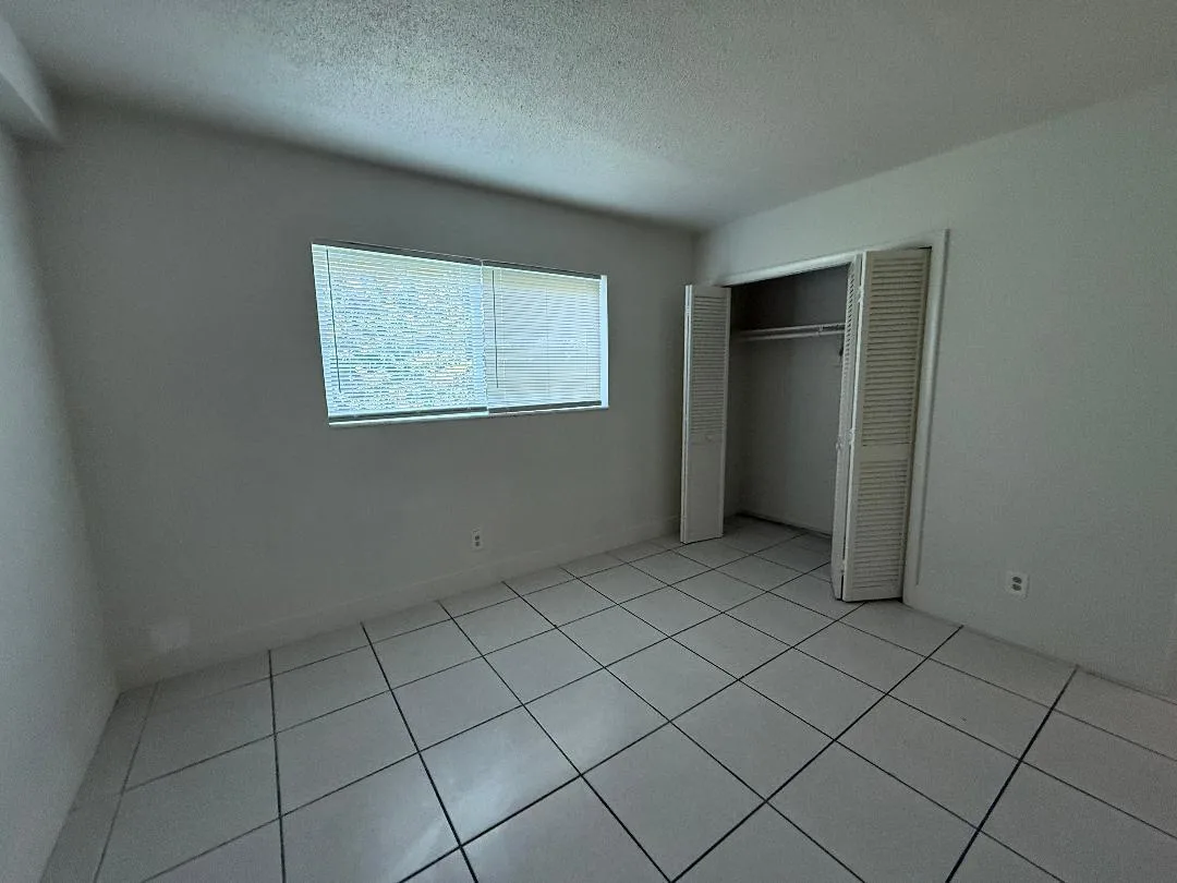 1913 NE 2nd Street # 4, Pompano Beach, FL 33060 photo 3