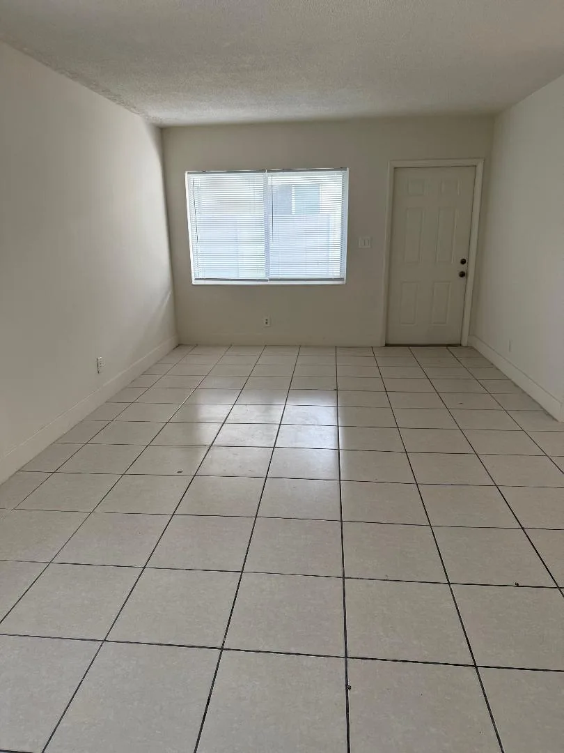 1913 NE 2nd Street # 4, Pompano Beach, FL 33060 photo 5