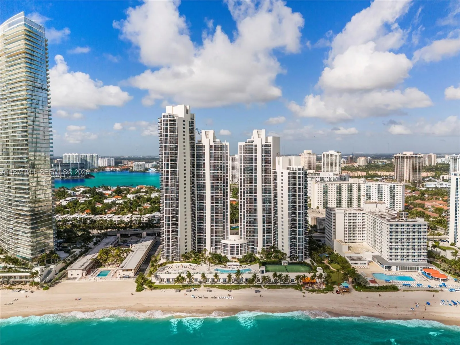 19111 Collins Ave # 1406, Sunny Isles Beach, FL 33160