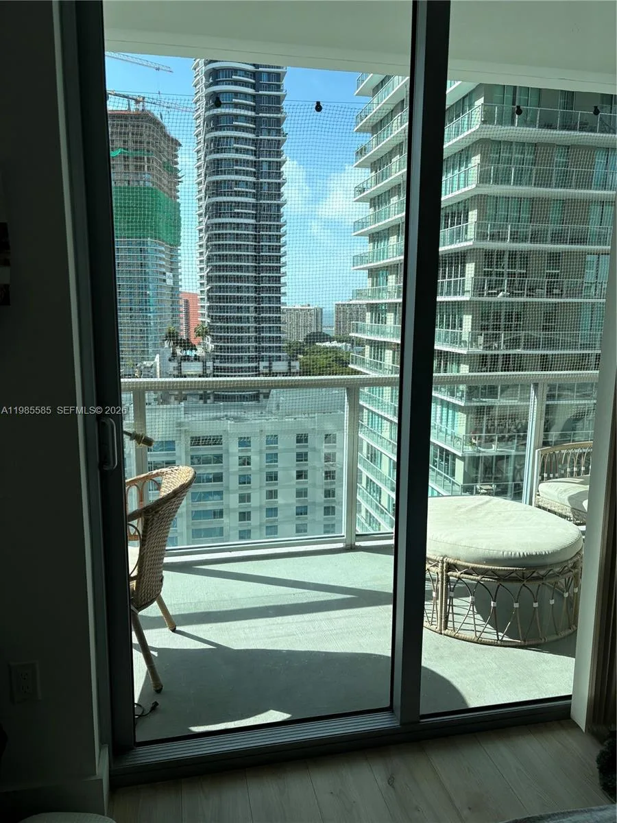 1111 SW 1 AV # 2318-N, Miami, FL 33130 photo 5