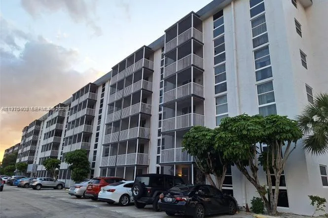 16851 NE 23RD AVE # B304, North Miami Beach, FL 33160