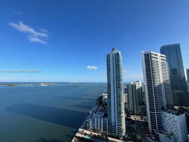1155 Brickell Bay Dr # 3205, Miami, FL 33131