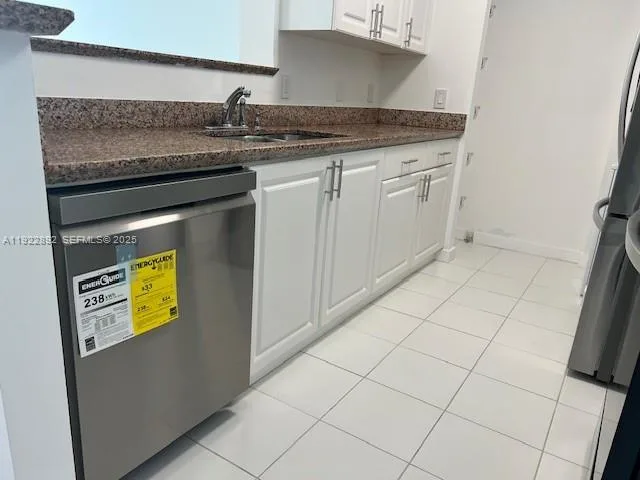 1155 Brickell Bay Dr # 3205, Miami, FL 33131 photo 4