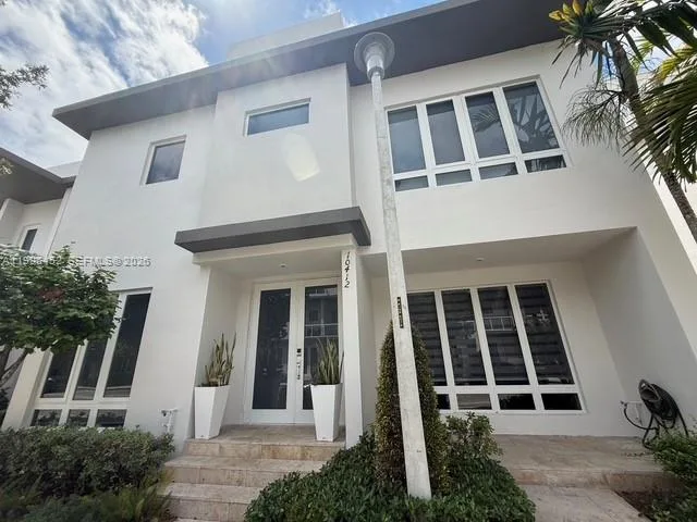 10412 NW 63rd Ter, Doral, FL 33178