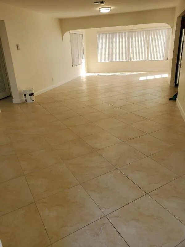 2460 NE 215th Street, Miami, FL 33180 photo 11