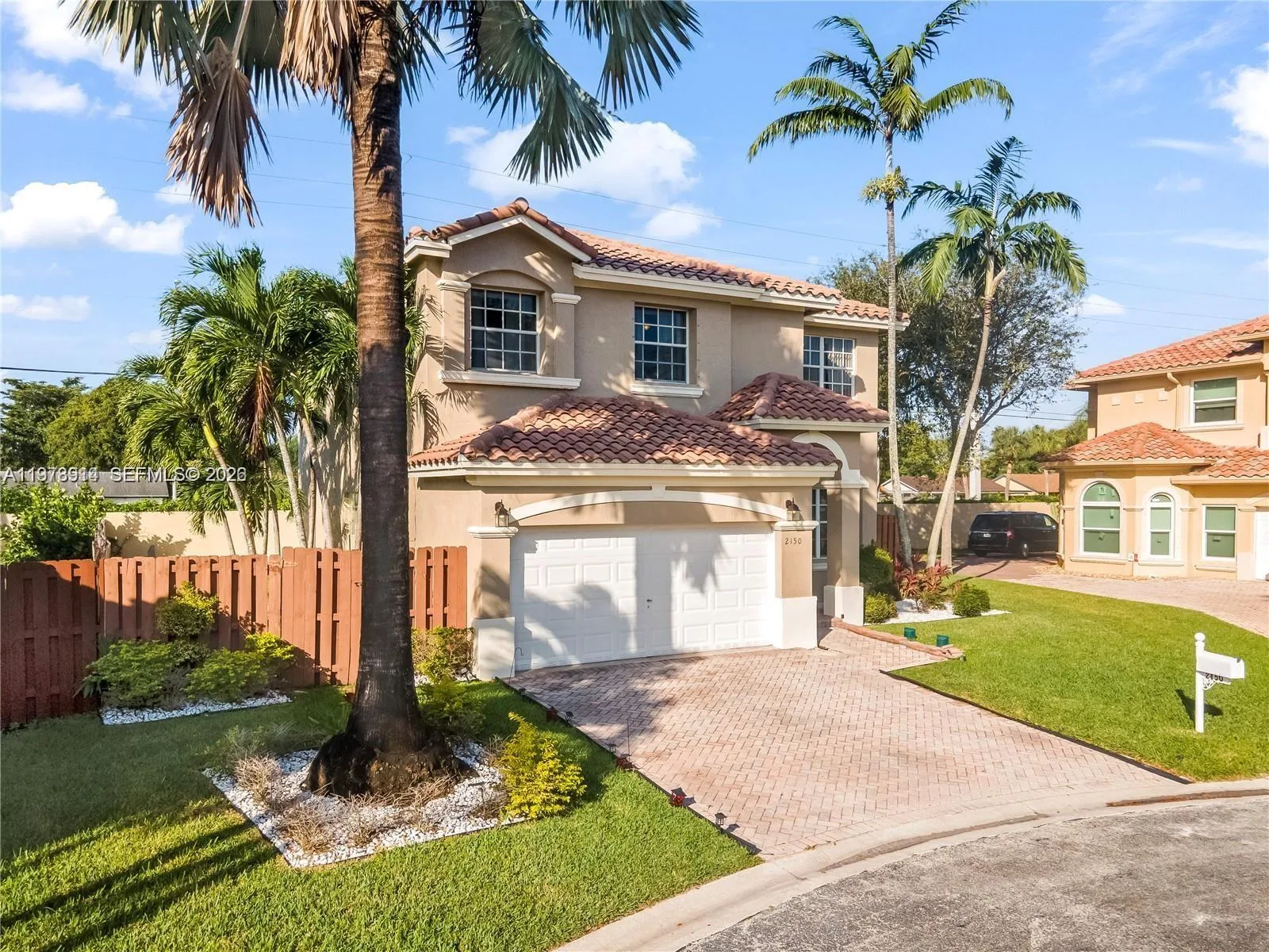 2150 NW 100th Ave, Pembroke Pines, FL 33024 photo 4