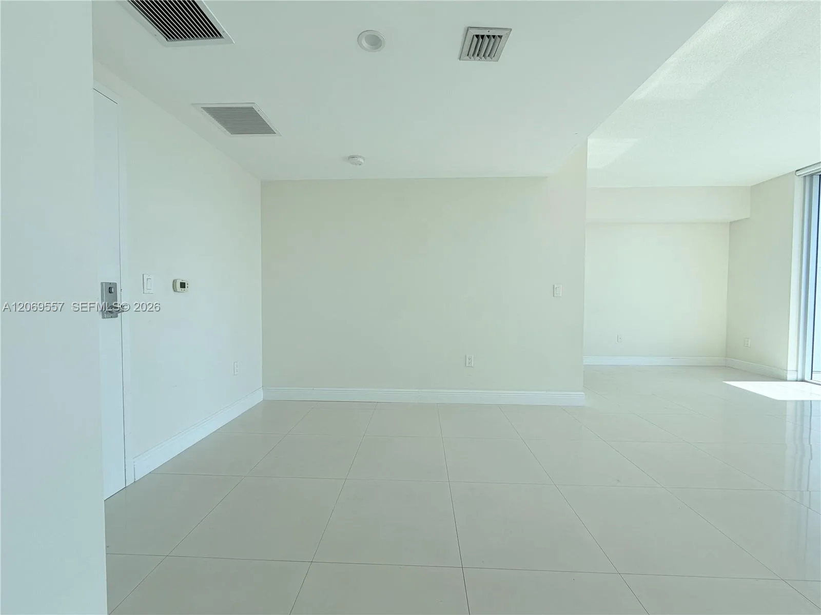 185 SW 7th St # 4100, Miami, FL 33130 photo 7