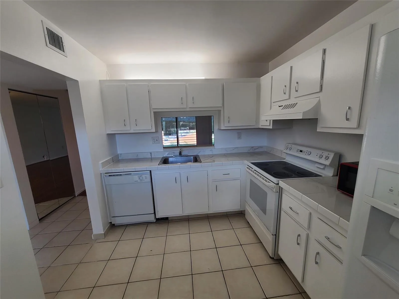 1810 SW 81st Avenue # 2400, North Lauderdale, FL 33068 photo 3
